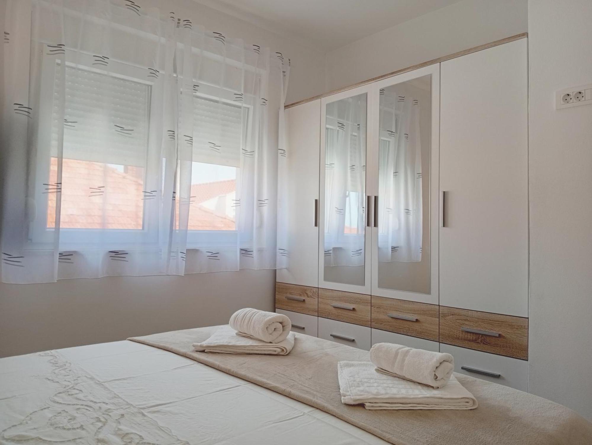 זאדאר Apartments Villa Odesa With Shared Pool מראה חיצוני תמונה